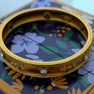 Avon Vintage Elizabeth Taylor "Love In Bloom" Bracelet